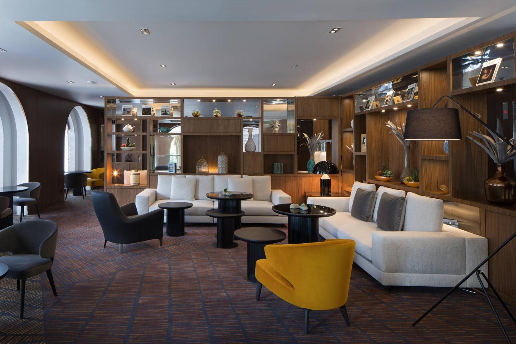 Skopje Marriott Hotel Exterior photo The Library