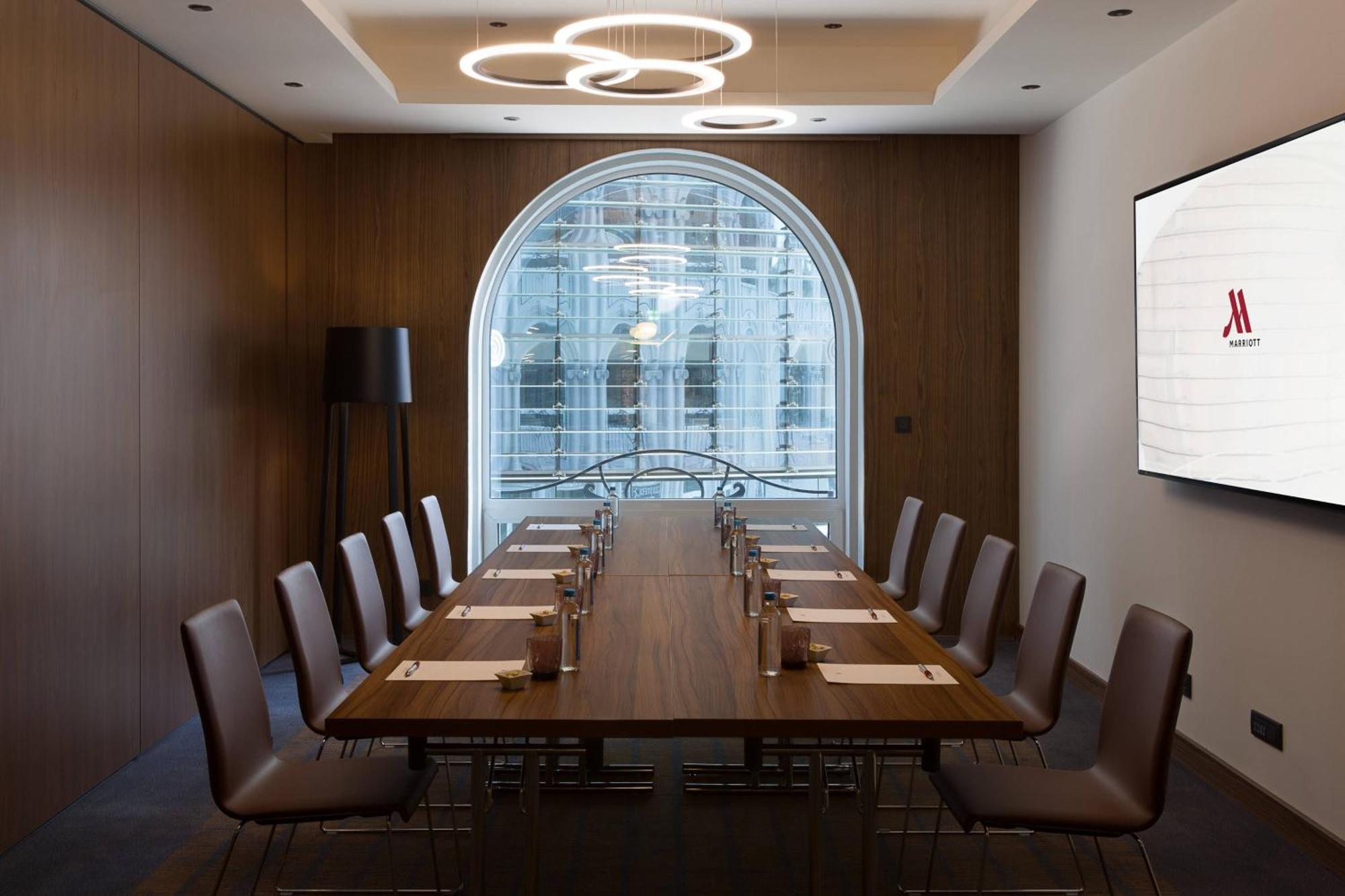 Skopje Marriott Hotel Exterior photo Meeting room
