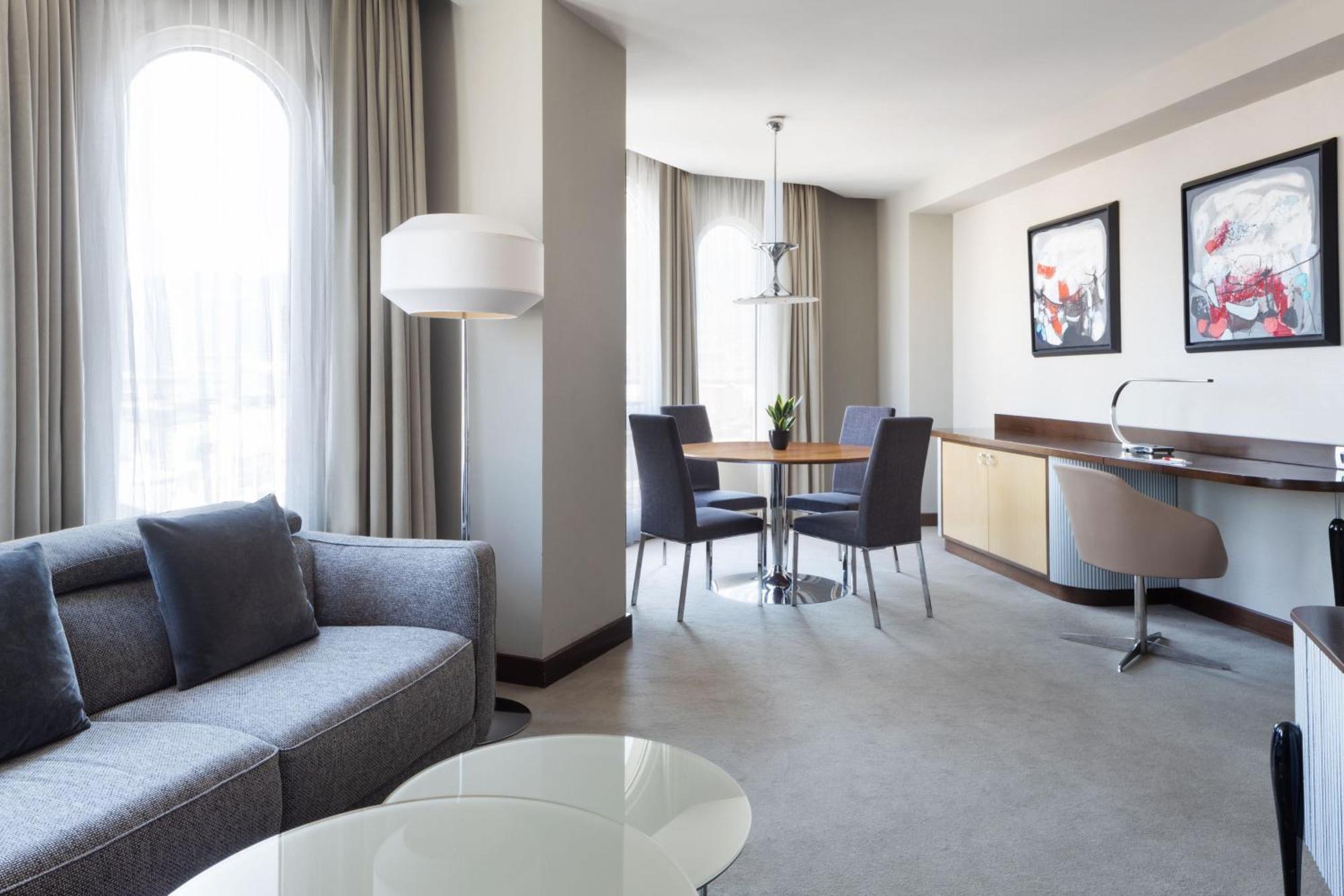 Skopje Marriott Hotel Exterior photo Suite